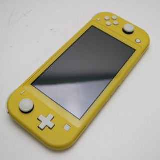 ニンテンドースイッチ(Nintendo Switch)の超美品 Nintendo Switch Lite イエロー  M444(携帯用ゲーム機本体)