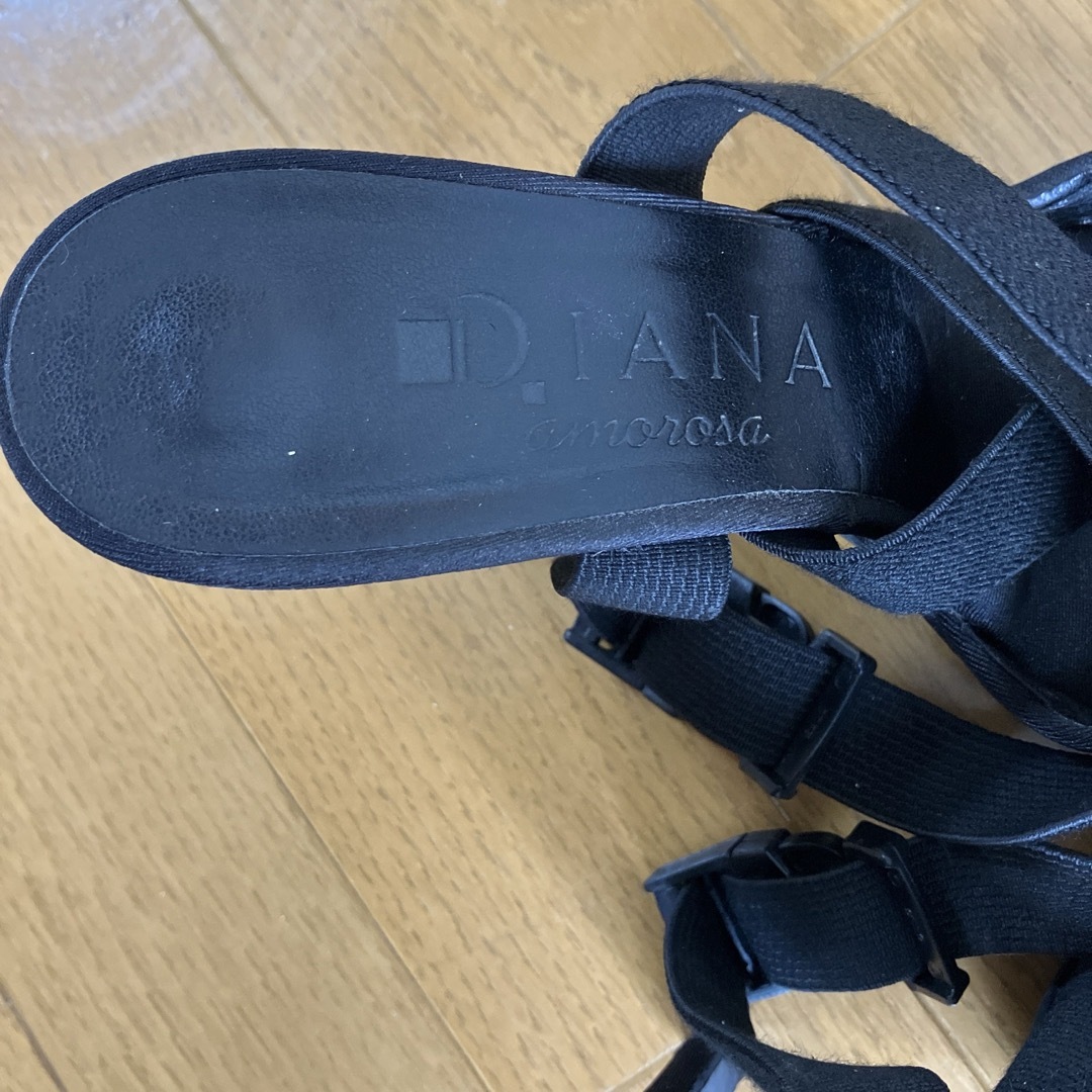 DIANA(ダイアナ)のDIANA ダイアナアモロサ サンダル ブラック 22.5cm レディースの靴/シューズ(サンダル)の商品写真