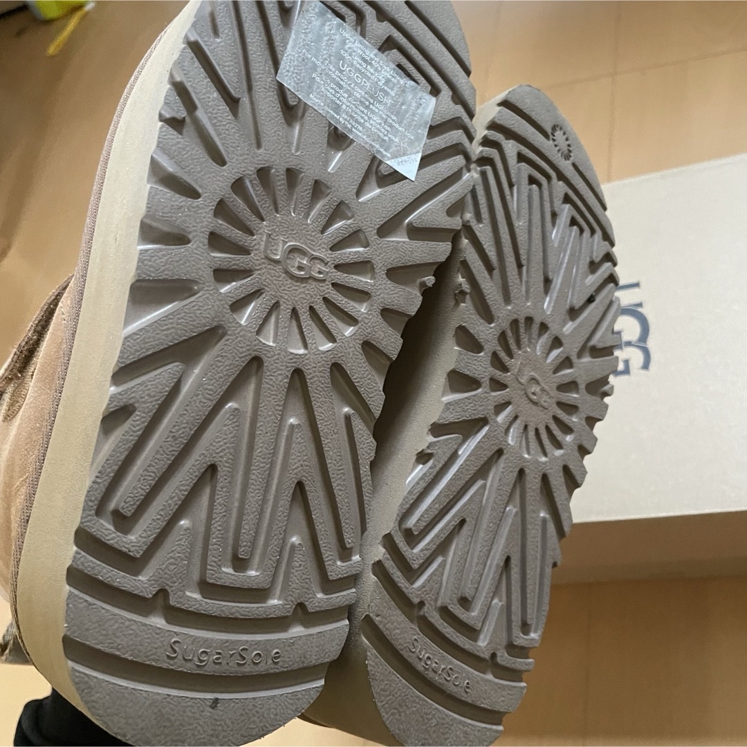 UGG(アグ)の5月限定価格　UGG ニューメルプラットフォーム 厚底 ブーツ レディースの靴/シューズ(ブーツ)の商品写真