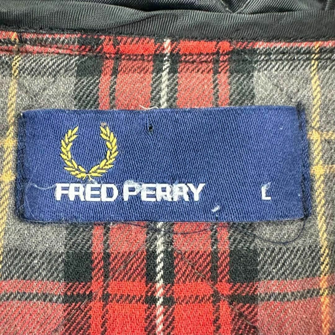 FRED PERRY(フレッドペリー)の美品フレッドペリー フーディージャケット チェック柄 エルボーパッチ レッドL メンズのジャケット/アウター(ブルゾン)の商品写真