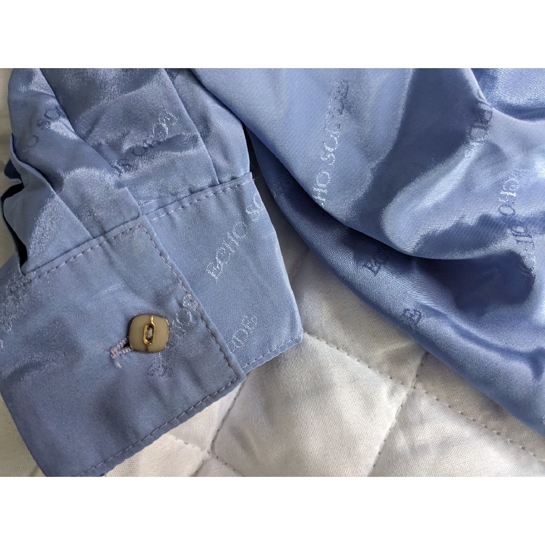 ECHO SOIRDE　エコーソワルド　青色　長袖ブラウス　古着 レディースのトップス(シャツ/ブラウス(長袖/七分))の商品写真