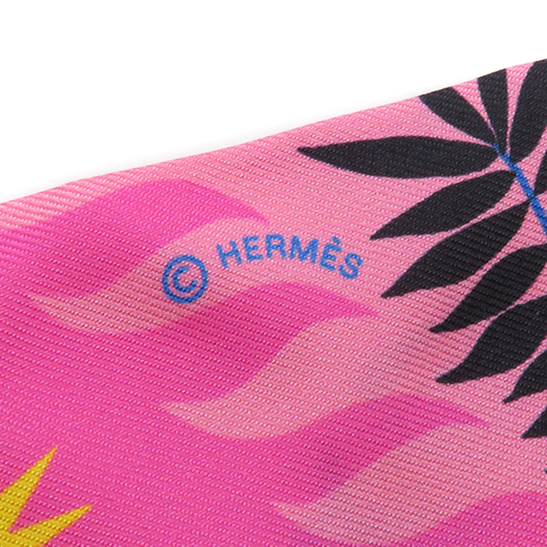 Hermes(エルメス)のエルメス HERMES スカーフ ツイリー シルク ローズ×ブルー×ブラック 【LE CHARME D'ORPHEE/オルフェウスの魅力に誘われて】  【箱】【中古】 レディースのファッション小物(バンダナ/スカーフ)の商品写真