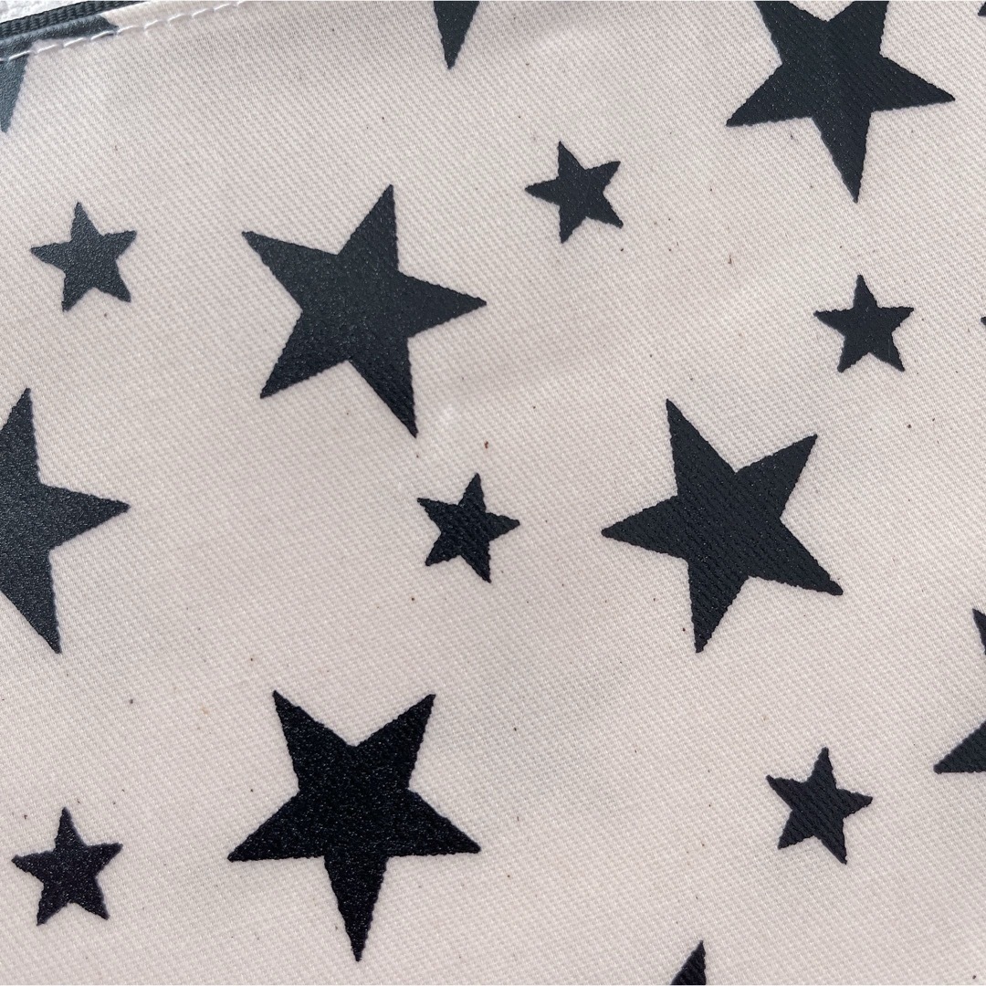 ファスナーポーチ 大きめポーチ フラットポーチ シンプル 星柄 白 ハンドメイドのファッション小物(ポーチ)の商品写真