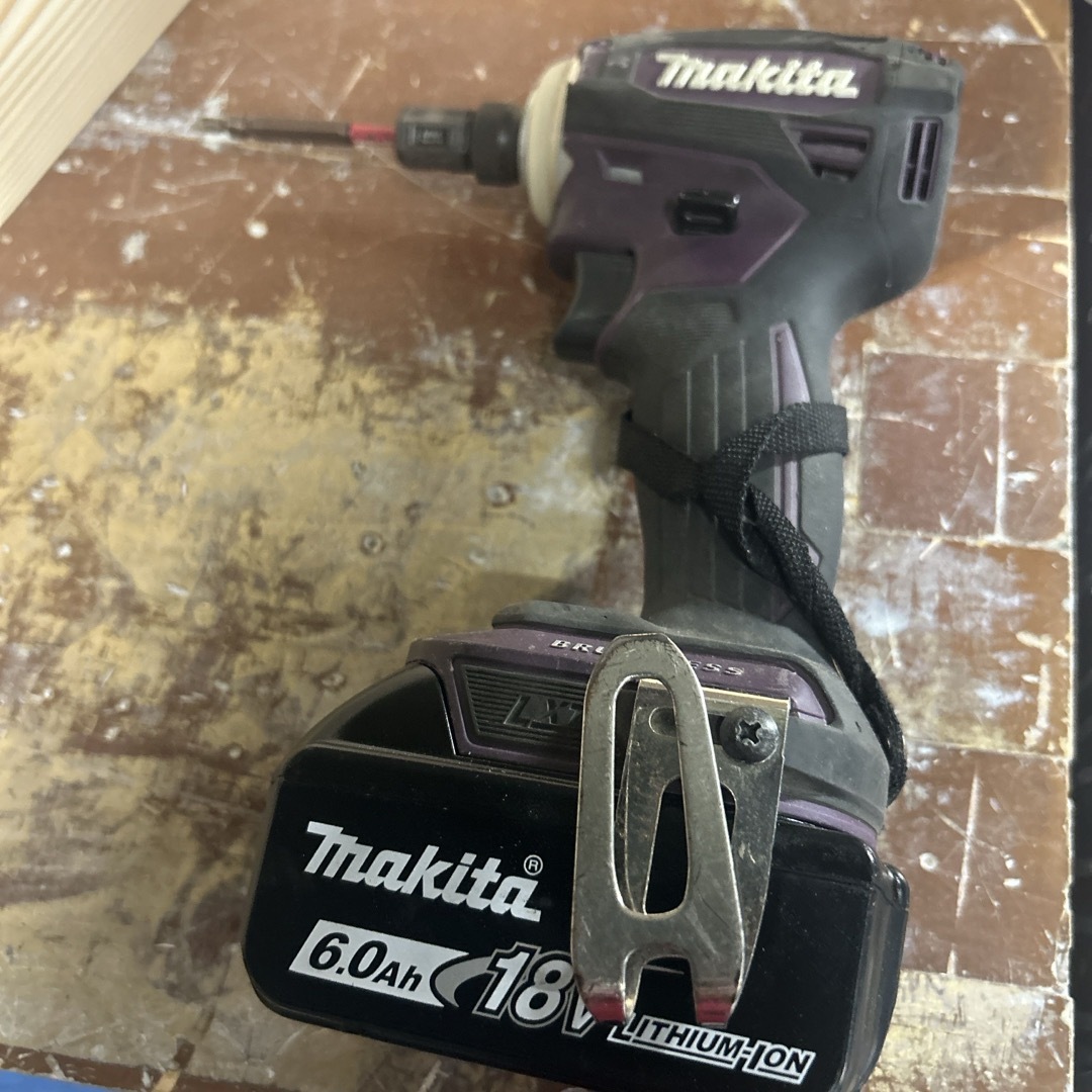 Makita(マキタ)のインパクトドライバー本体のみTD172D 自動車/バイクのバイク(工具)の商品写真