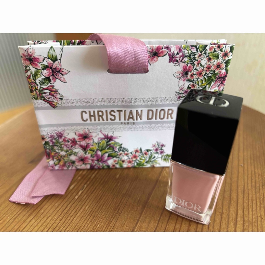 Christian Dior(クリスチャンディオール)のDior ディオール ネイル マニキュア　268 コスメ/美容のネイル(ネイル用品)の商品写真