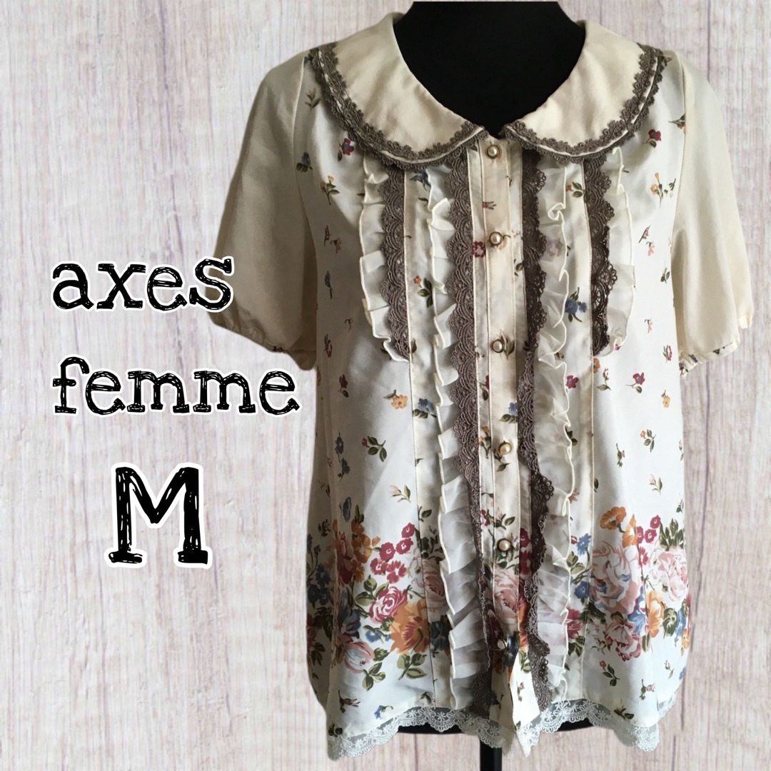 axes femme(アクシーズファム)のaxes femme トップス 丸襟ブラウス フラワー 半袖 Mサイズ/USED レディースのトップス(シャツ/ブラウス(半袖/袖なし))の商品写真