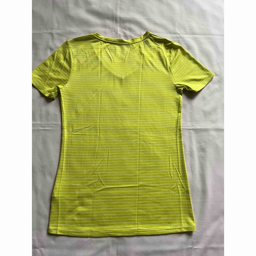 NIKE(ナイキ)の【未使用品】　NIKE  Tシャツ　ドライフィット レディースのトップス(Tシャツ(半袖/袖なし))の商品写真