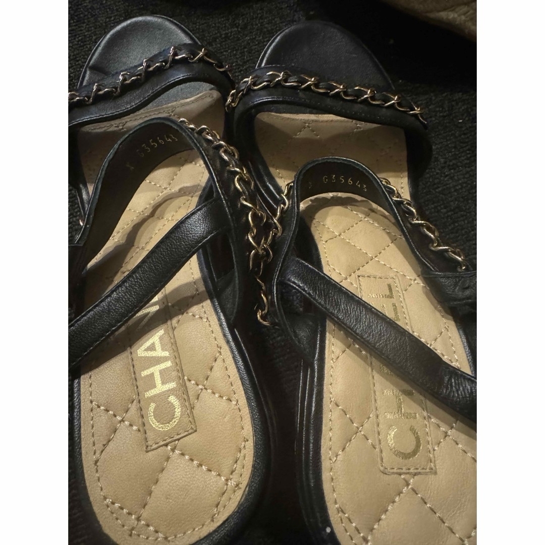 CHANEL(シャネル)のシャネル　CHANEL ココマーク付き　マトラッセ厚底サンダル レディースの靴/シューズ(サンダル)の商品写真