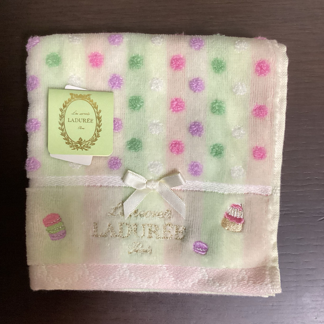 LADUREE(ラデュレ)の新品⭐︎LADUREE ラデュレ タオルハンカチ レディースのファッション小物(ハンカチ)の商品写真