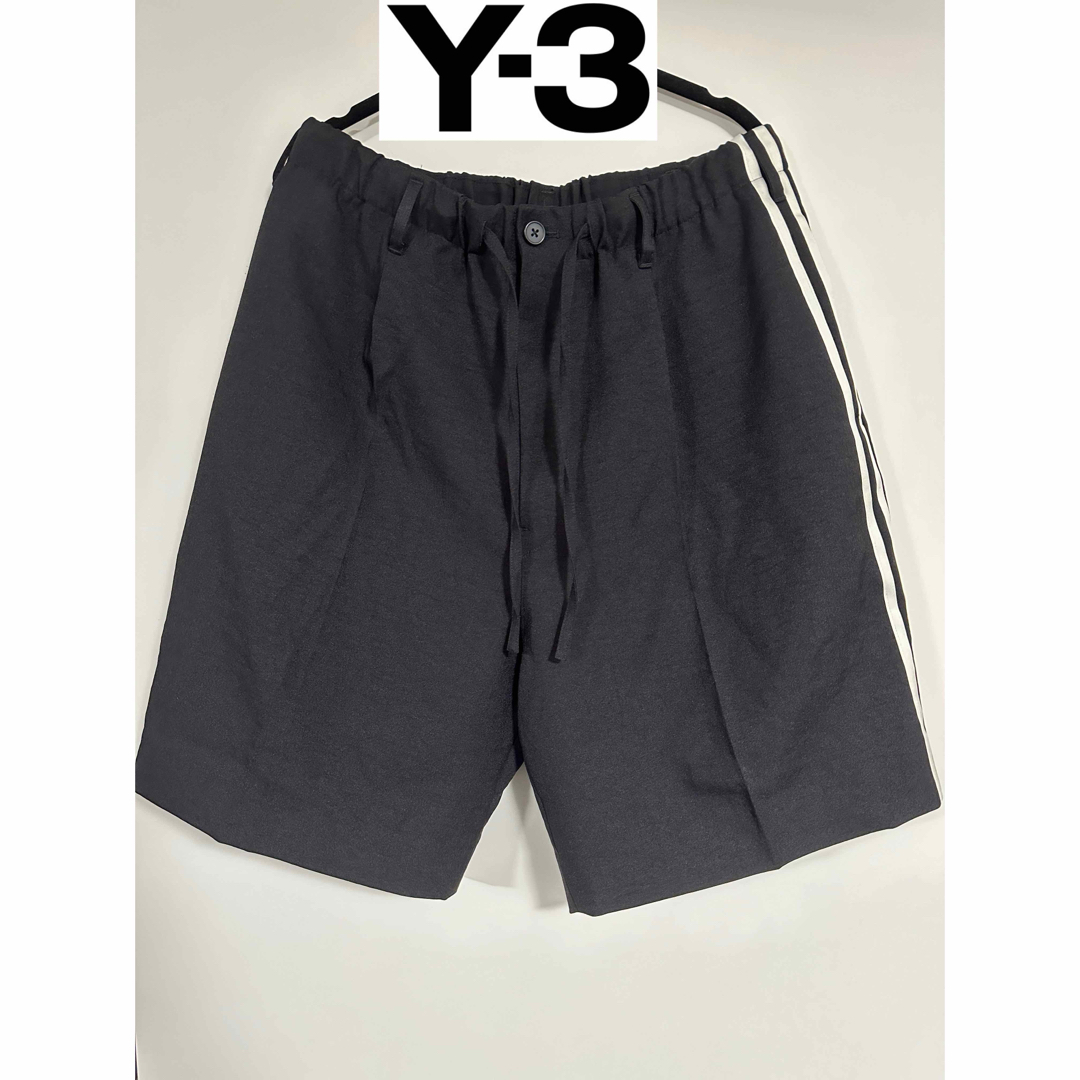 Y-3(ワイスリー)のY-3 SP UNI SHO 3S ワイスリー ハーフパンツ Ｍサイズ メンズのパンツ(ショートパンツ)の商品写真