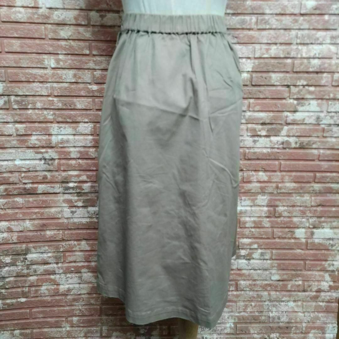 IL SUFFIT イルサフィ ひざ丈 ラップタイプスカート ベージュ 36 レディースのスカート(ひざ丈スカート)の商品写真