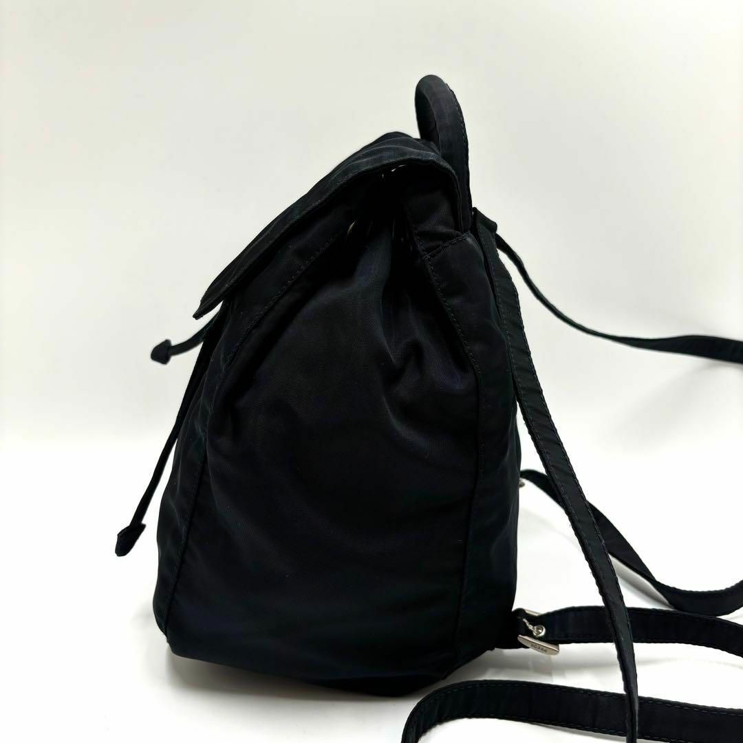 PRADA(プラダ)の✨希少✨プラダ リュック バックパック 三角プレート 巾着 ナイロン ブラック レディースのバッグ(リュック/バックパック)の商品写真