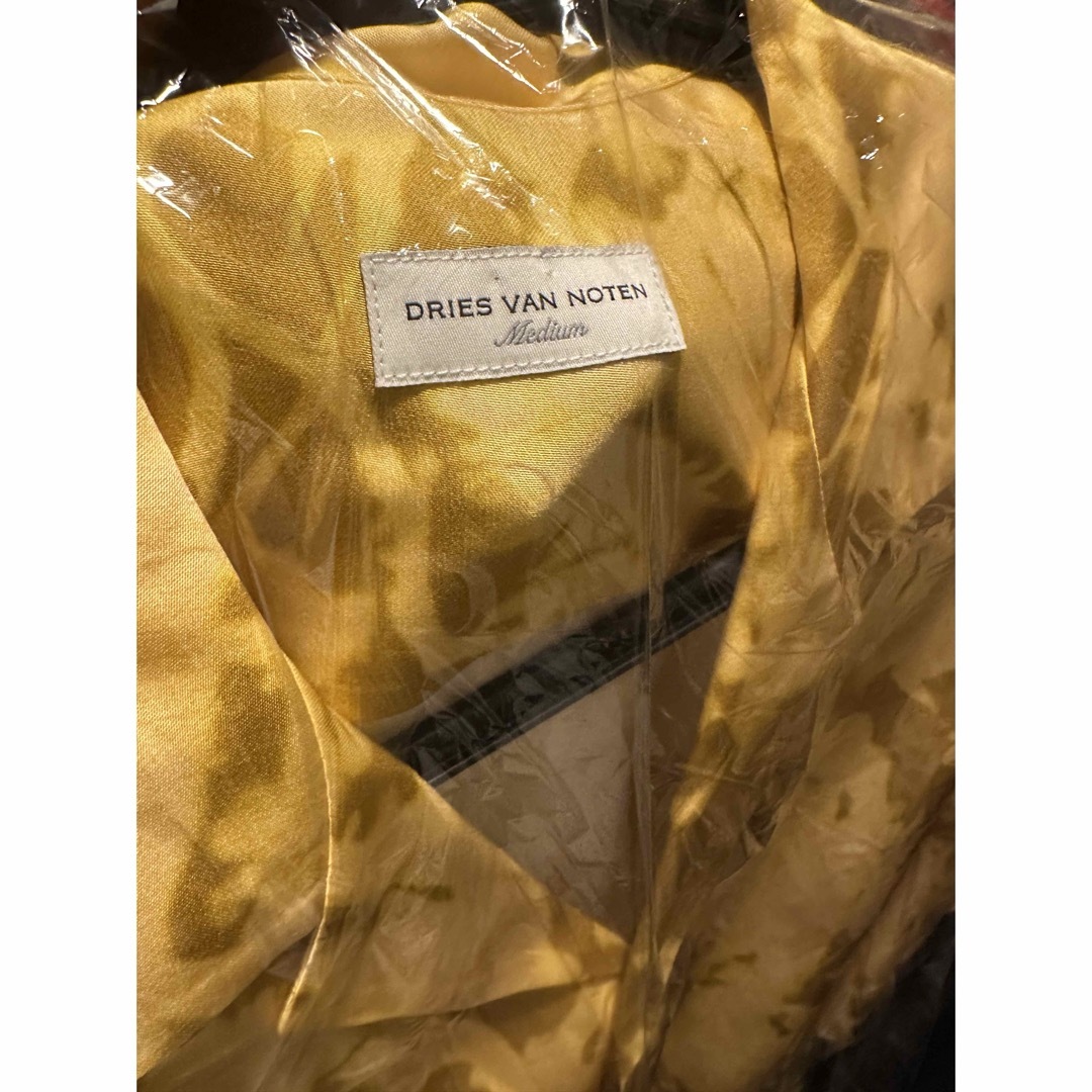 DRIES VAN NOTEN(ドリスヴァンノッテン)のdries van noten 22aw レーヨン 半袖 シャツ 柄 イエロー メンズのトップス(シャツ)の商品写真