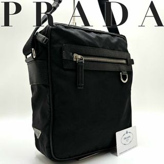 プラダ(PRADA)の美品✨プラダ ショルダーバッグ カメラバッグ  三角プレート ナイロン ブラック(ショルダーバッグ)