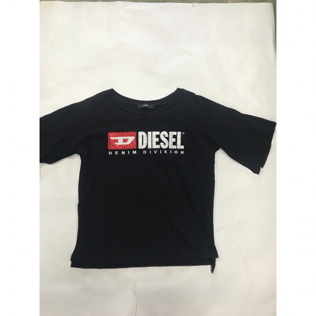 DIESEL(ディーゼル)のディーゼルジャパン　ロゴ刺繍　レディースTシャツ レディースのトップス(Tシャツ(半袖/袖なし))の商品写真