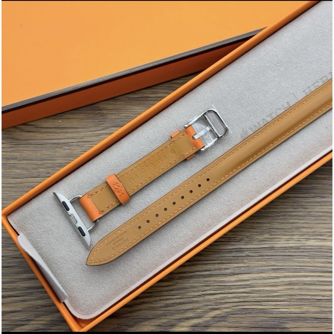 Apple(アップル)の最新　未使用1630 Apple Watch エルメス　オレンジ　　二重 レディースのファッション小物(腕時計)の商品写真