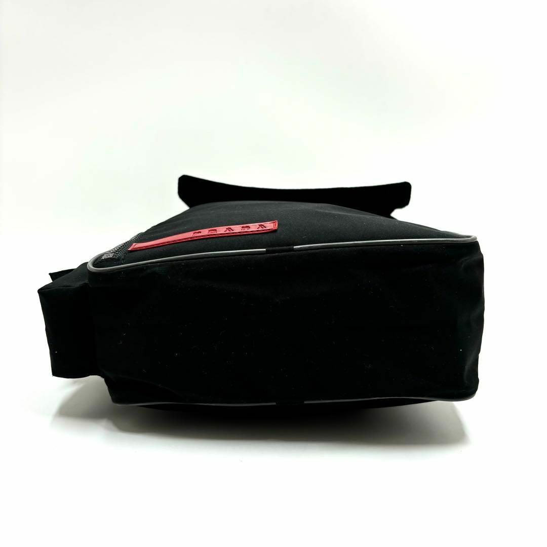 PRADA(プラダ)の✨希少モデル 極美品✨プラダ スポーツ 90's カメラバッグ ショルダー 黒 レディースのバッグ(ショルダーバッグ)の商品写真