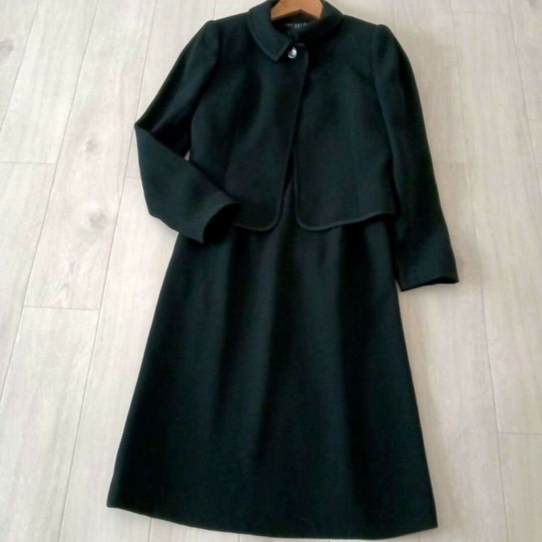 BRODEUR 日本製　礼服　5号 ワンピーススーツ レディースのフォーマル/ドレス(礼服/喪服)の商品写真