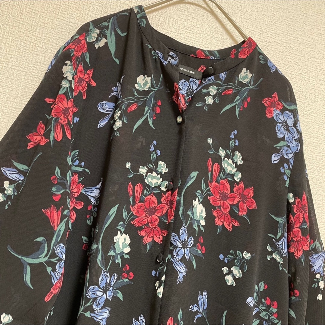 JEANASIS(ジーナシス)の【中古美品】JEANASIS花柄シャツワンピース　黒　フリーサイズ　羽織り レディースのワンピース(ロングワンピース/マキシワンピース)の商品写真