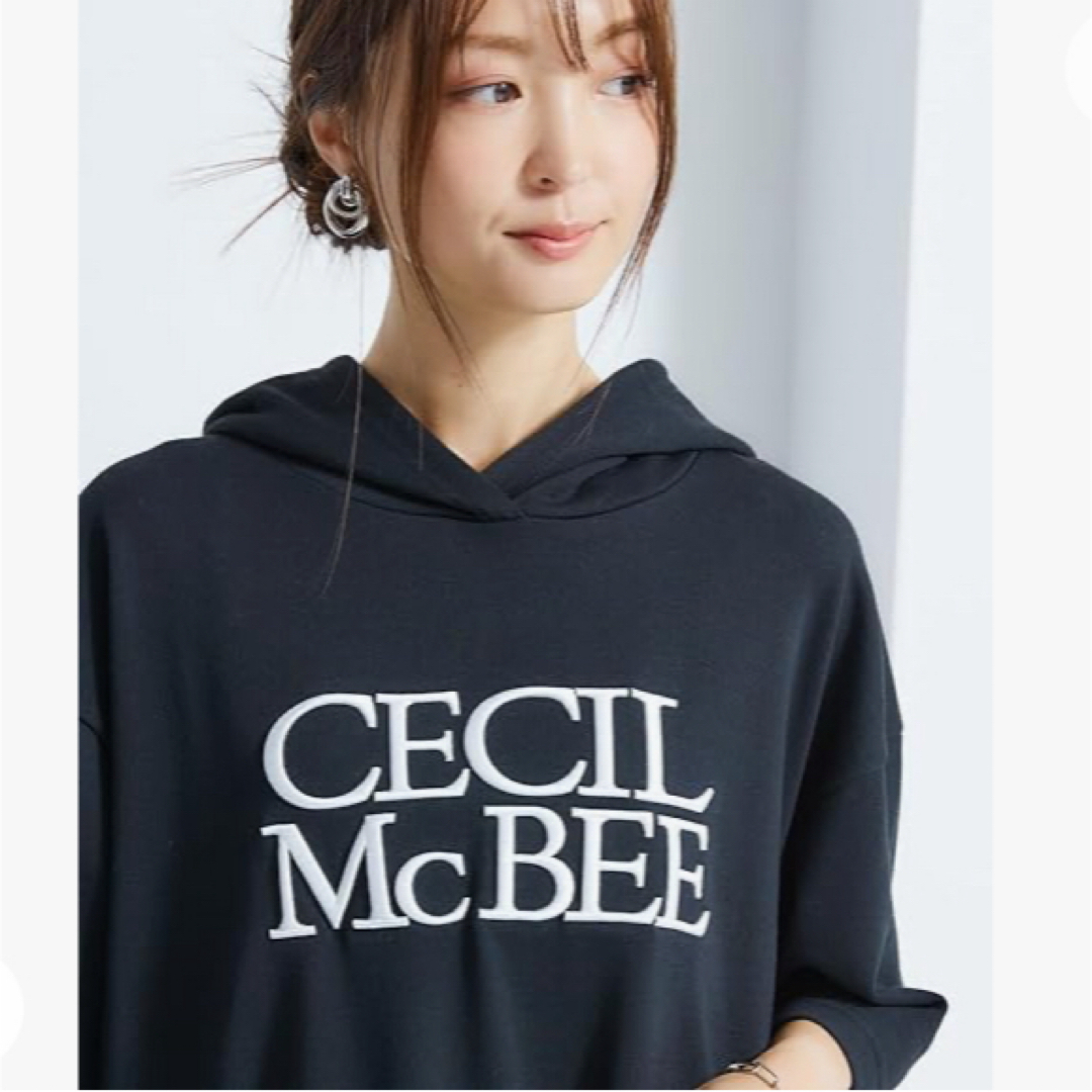 CECIL McBEE(セシルマクビー)のCECIL McBEEセシルマクビー　パーカーワンピース　黒　ブラック　Mサイズ レディースのワンピース(ロングワンピース/マキシワンピース)の商品写真