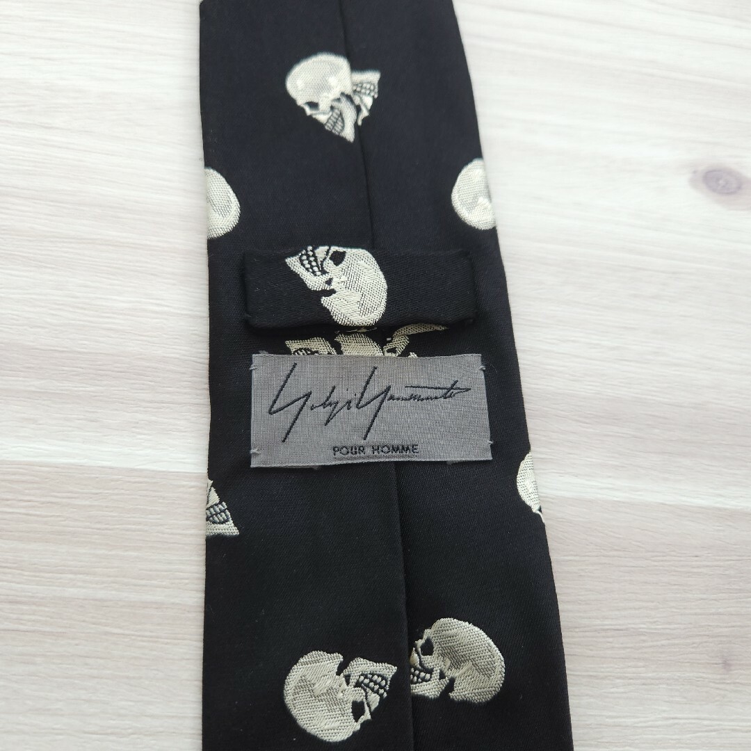 Yohji Yamamoto POUR HOMME(ヨウジヤマモトプールオム)の14aw Yohji Yamamoto POUR HOMME スカル刺繍ネクタイ メンズのファッション小物(ネクタイ)の商品写真