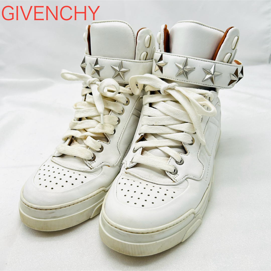 GIVENCHY(ジバンシィ)のGIVENCHY ジバンシー　スニーカー　ハイカット　ホワイト　スタッズ　35 レディースの靴/シューズ(スニーカー)の商品写真