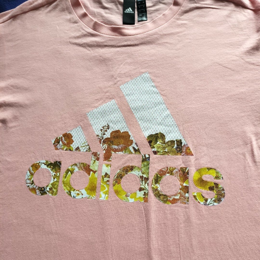 adidas(アディダス)のアディダス　Tシャツ　レディース レディースのトップス(Tシャツ(半袖/袖なし))の商品写真