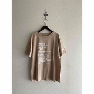 サマンサモスモス(SM2)の新品 Samansa Mos2 発泡ロゴプリントTシャツ ベージュ(Tシャツ/カットソー(半袖/袖なし))