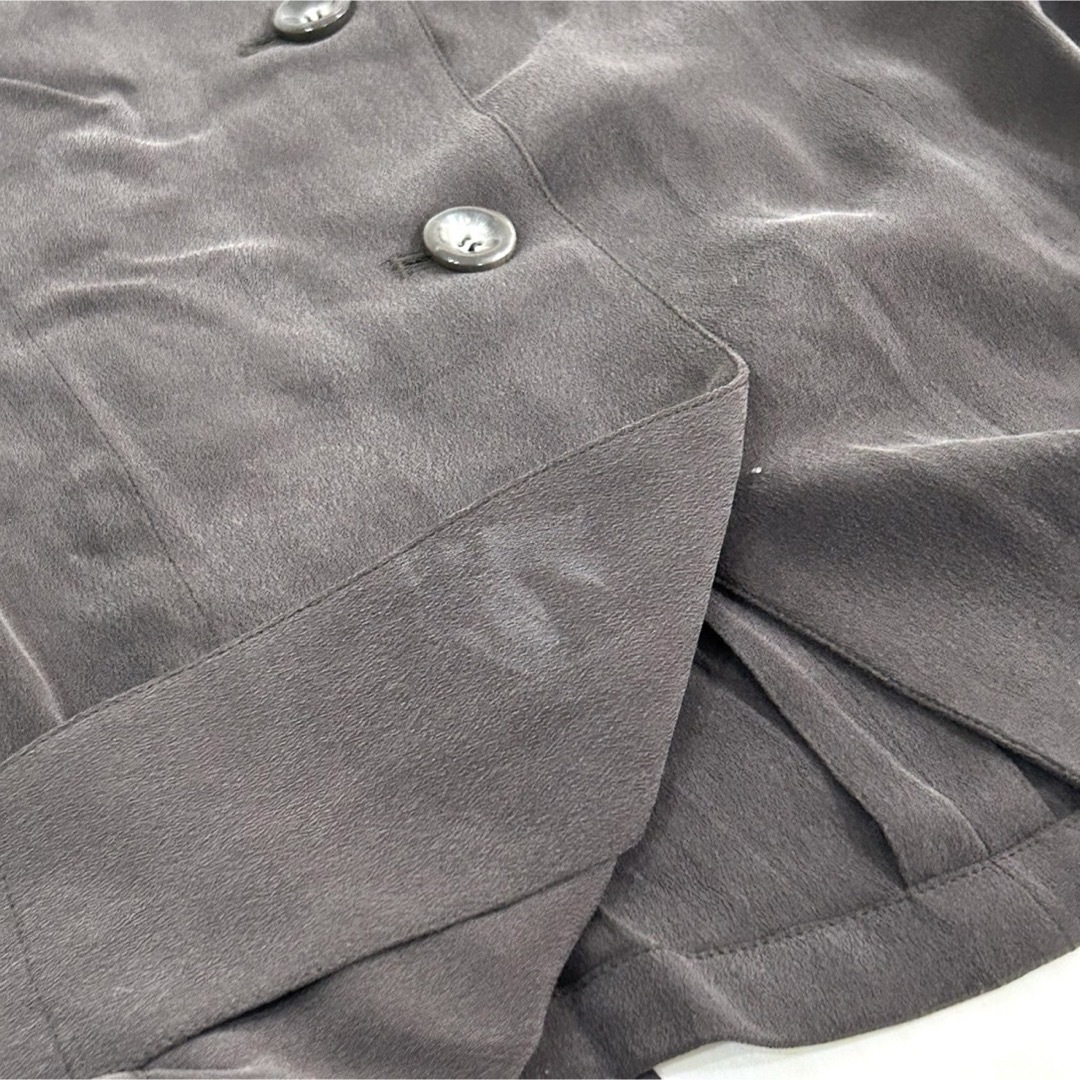 【新品未使用】Jasmi  SILK 絹100% ジャケット 肩パッド L レディースのトップス(シャツ/ブラウス(長袖/七分))の商品写真