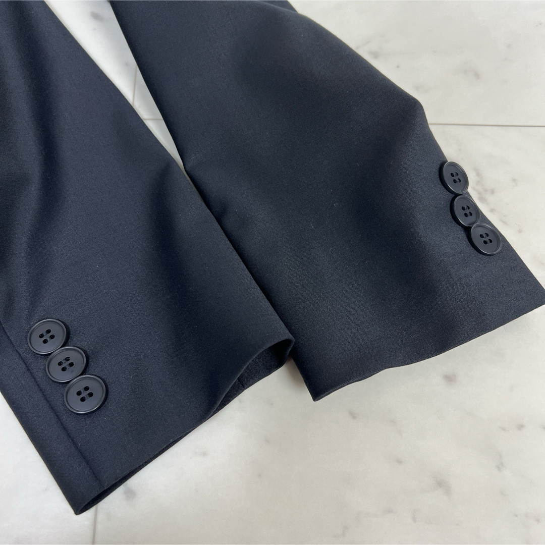 ICB(アイシービー)の《美品》ICB Complete パンツスーツセットアップ 光沢 黒 9号 レディースのフォーマル/ドレス(スーツ)の商品写真