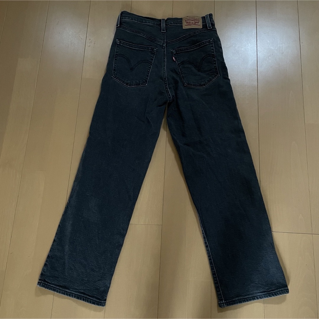 Levi's(リーバイス)の5月限定価格　levis ハイウエスト　ブラック　デニム レディースのパンツ(デニム/ジーンズ)の商品写真