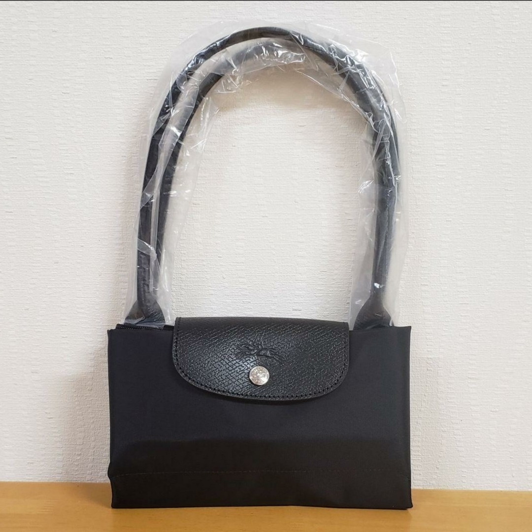 LONGCHAMP(ロンシャン)の【新品】ロンシャン ル プレアージュ トートバッグ  M  ブラック黒刺繍 レディースのバッグ(トートバッグ)の商品写真