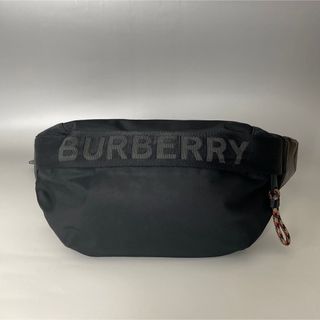 バーバリー(BURBERRY)のBURBERRY 極美品 黒 ロゴ ボディバッグ ユニセックス ウエストポーチ(ボディーバッグ)