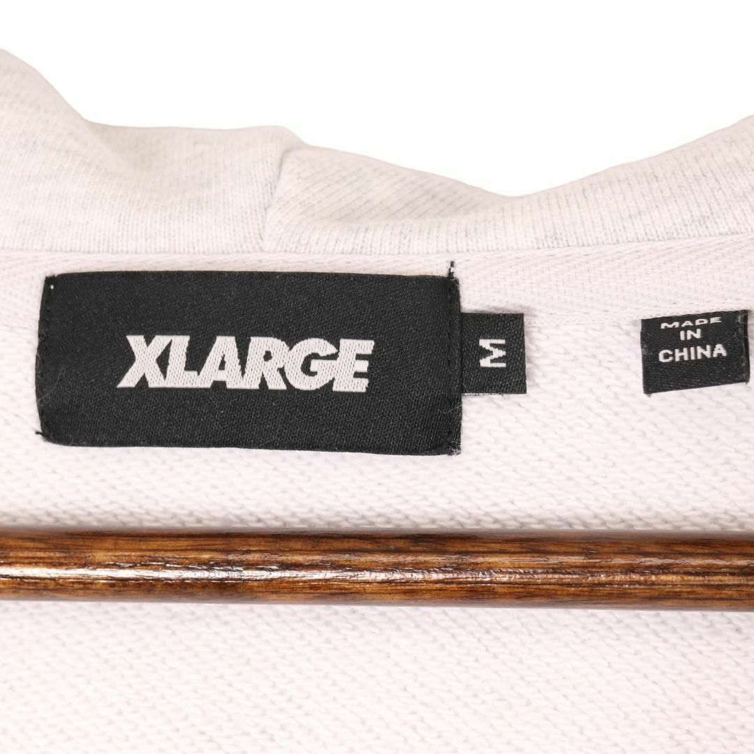 XLARGE(エクストララージ)のXLARGE バックサイド スランテッドOG ジップフーデッド メンズのトップス(パーカー)の商品写真