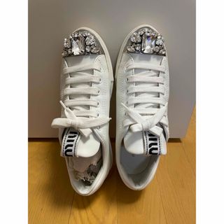 miumiu スニーカー