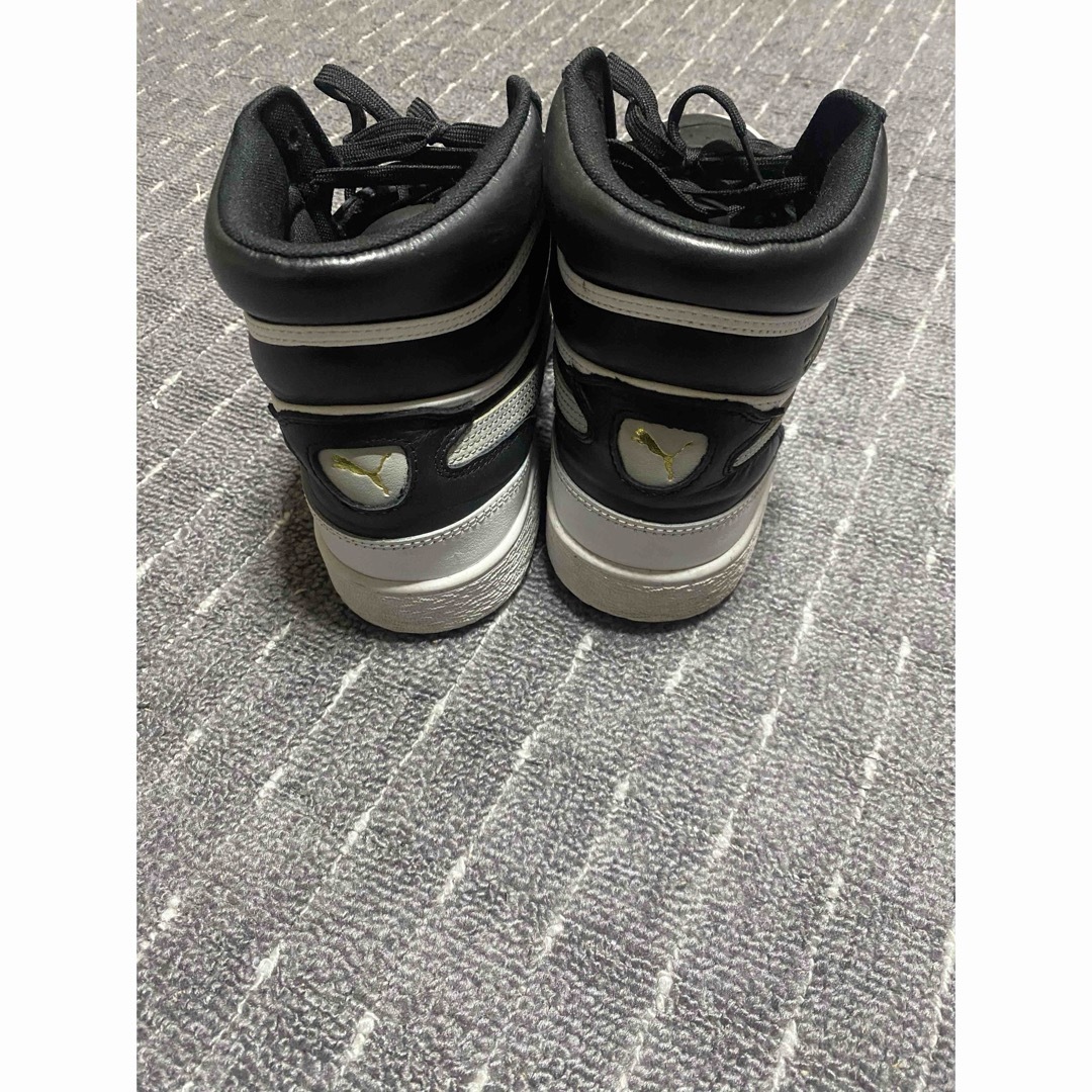 PUMA(プーマ)の‼️値下げ　プーマ　ラルフサンプソンモデルのMIDカット 29cm   黒✖️白 メンズの靴/シューズ(スニーカー)の商品写真