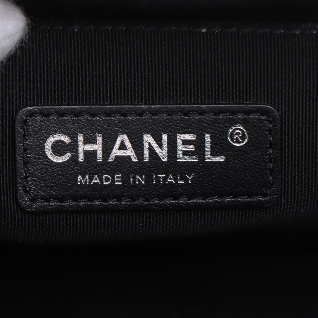CHANEL(シャネル)のシャネル  カーフスキン  グリーン レディース ショルダーバッグ レディースのバッグ(ショルダーバッグ)の商品写真