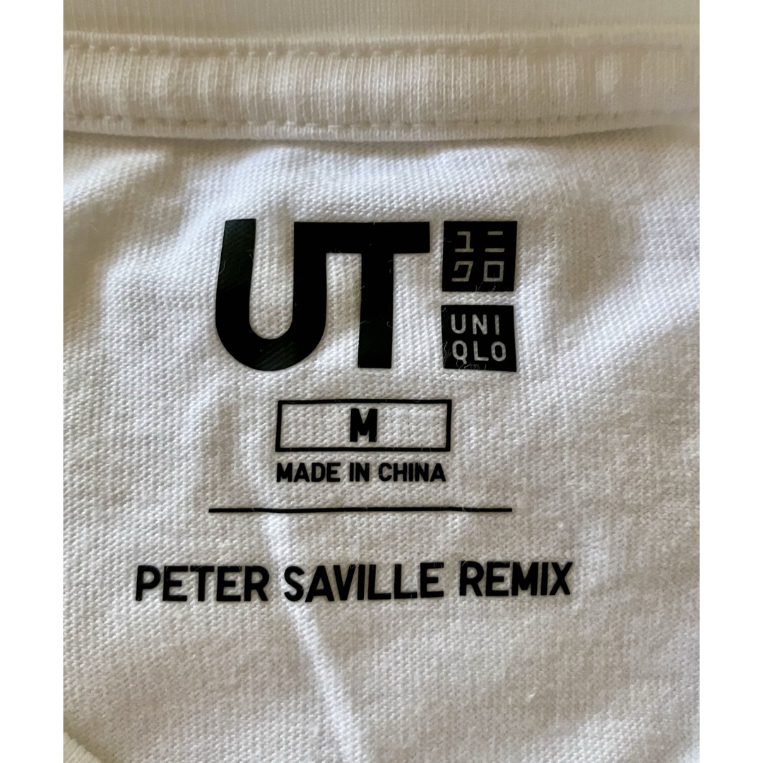 UNIQLO(ユニクロ)の未使用　ユニクロ　UT　ピーター・サヴィル　グラフィックデザイン　コラボ　M　白 メンズのトップス(Tシャツ/カットソー(半袖/袖なし))の商品写真