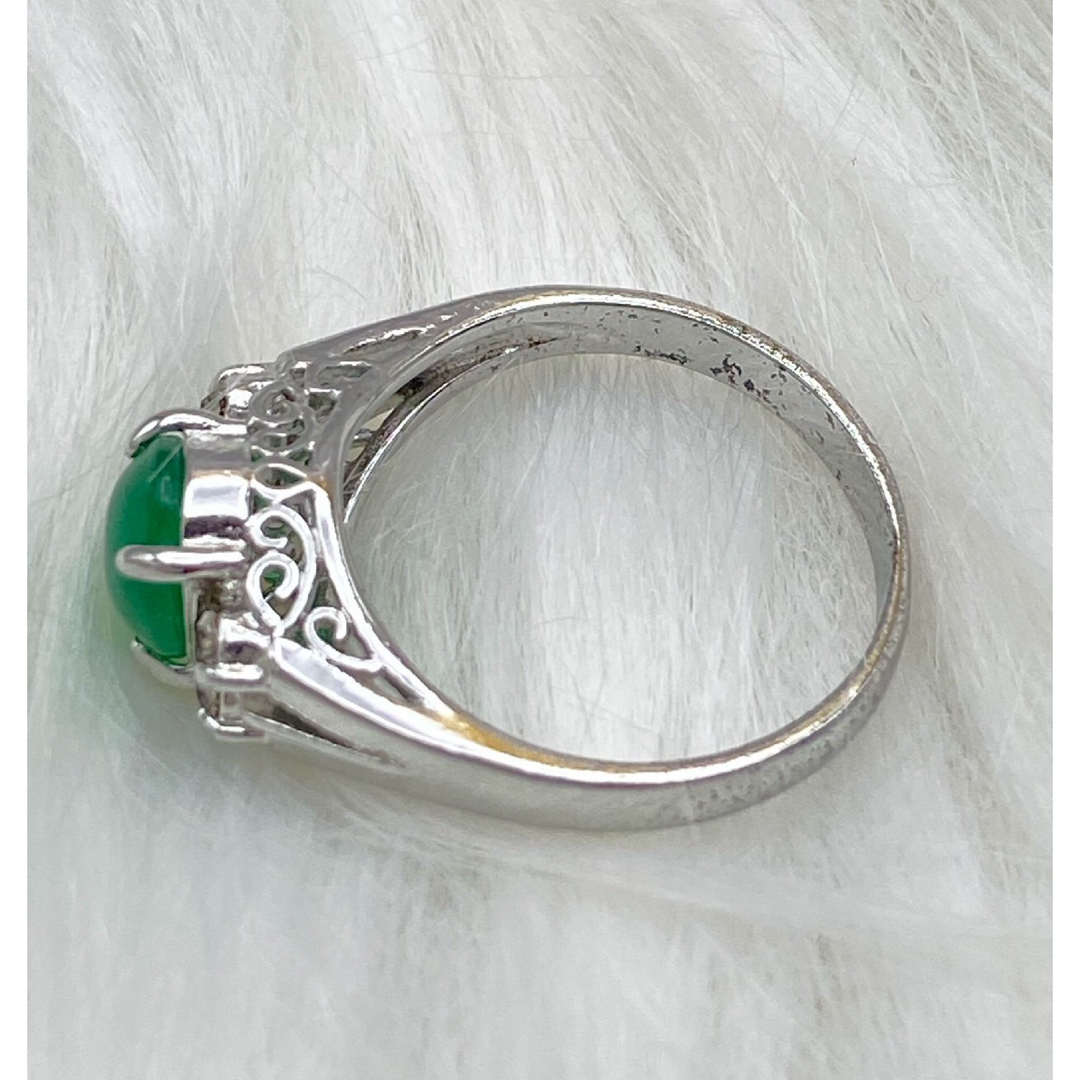 天然石　翡翠　ヒスイ　リング　指輪　11号 レディースのアクセサリー(リング(指輪))の商品写真