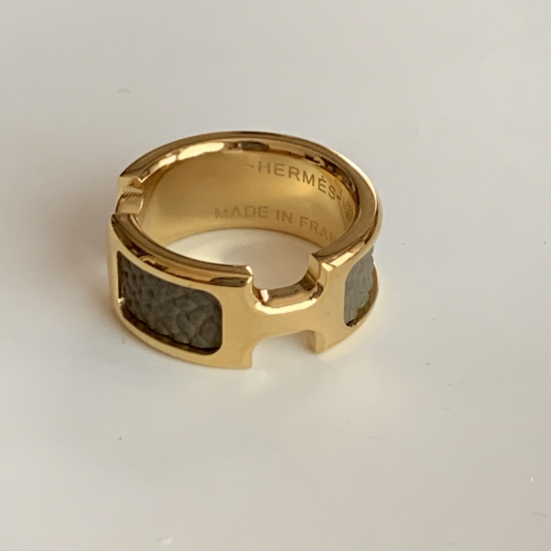 レザー　ベルト　リング　ゴールド　トープ レディースのアクセサリー(リング(指輪))の商品写真