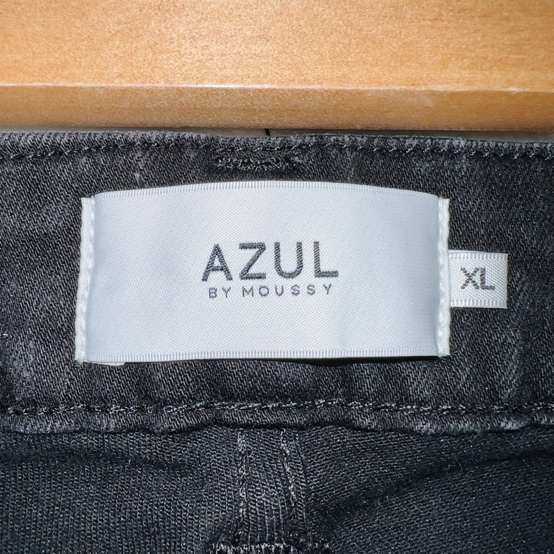 AZUL by moussy(アズールバイマウジー)のAZULby moussy ブラックジーンズ　ストレート　サイズXL レディースのパンツ(デニム/ジーンズ)の商品写真