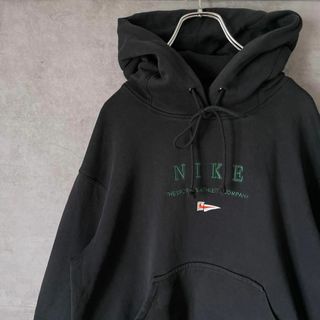 ナイキ(NIKE)の【センタービッグ刺繍ロゴ】NIKEナイキ古着プルオーバーパーカー黒　ストリート(パーカー)