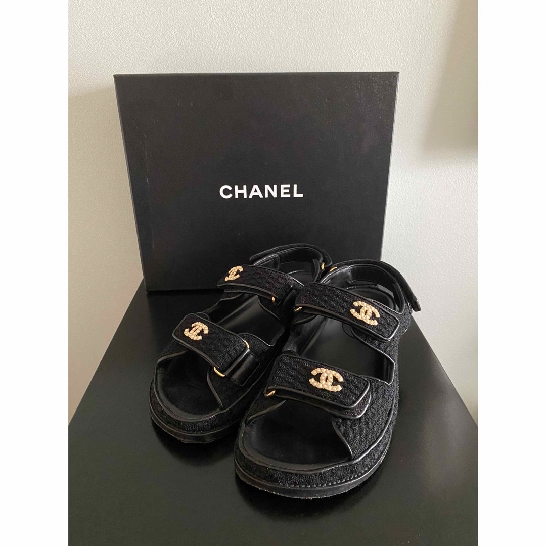 CHANEL(シャネル)の☆5/15〜5/20ラクマ限定値下げ☆シャネル　ツイードサンダル レディースの靴/シューズ(サンダル)の商品写真