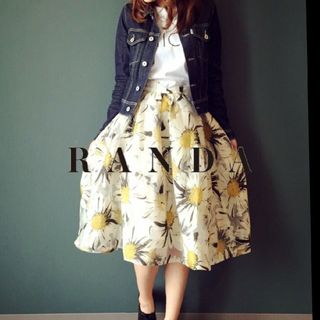 【新品タグ付き】RANDA♡マーガレット柄ミモレ丈ボリュームスカート