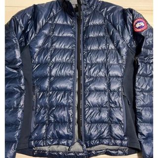 カナダグース(CANADA GOOSE)のカナダグース　ライトダウン　M size(ダウンジャケット)