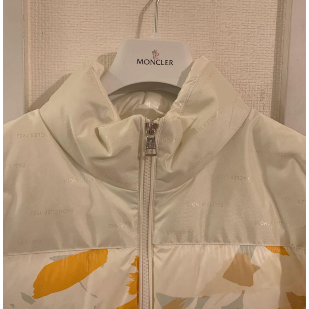 MONCLER(モンクレール)のモンクレール　ダウン　size1 メンズのジャケット/アウター(ダウンジャケット)の商品写真