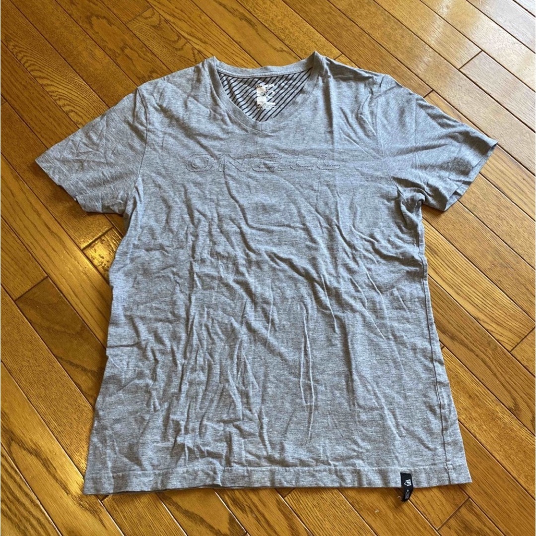 O'NEILL(オニール)のオニール  Tシャツ　グレー　ロゴ刺繍 メンズのトップス(Tシャツ/カットソー(半袖/袖なし))の商品写真