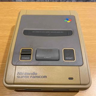 ニンテンドウ(任天堂)の部品取り? Nintendo スーパーファミコン 本体 SHVC-001(家庭用ゲーム機本体)