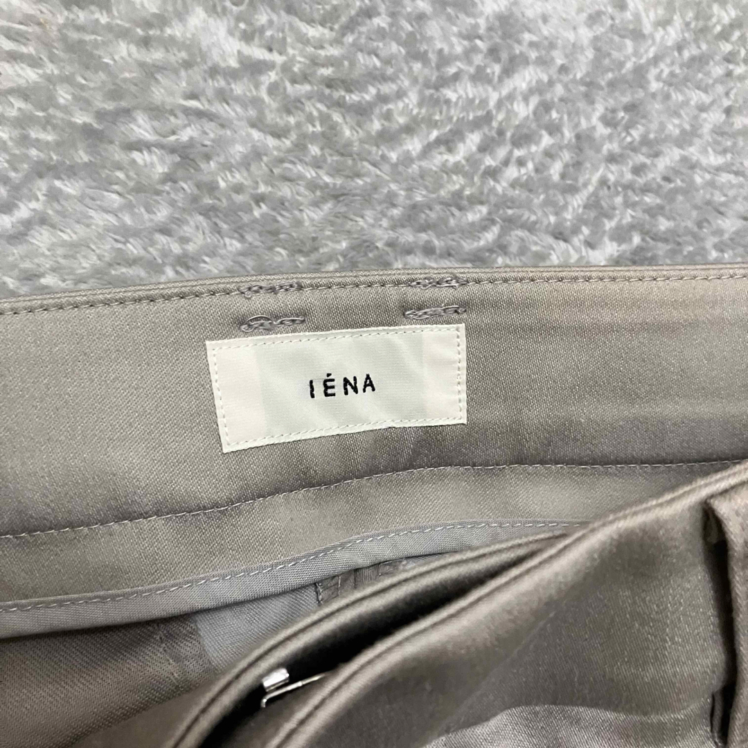 IENA(イエナ)のIENAイエナ☆シャンブレーサテンストレッチパンツ レディースのパンツ(カジュアルパンツ)の商品写真