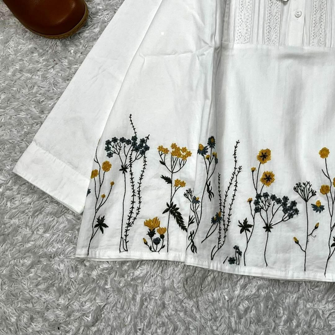 新品 刺繍ブラウス プルオーバー  ピンタック コットン ホワイト M L レディースのトップス(シャツ/ブラウス(長袖/七分))の商品写真